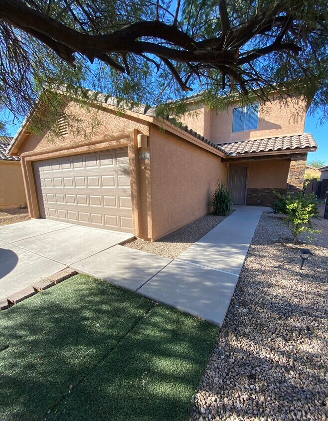 6878 S Cottontail Run Ave, Tucson, AZ 85756 House for Rent in Tucson