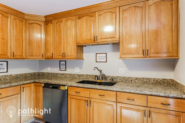 Building Photo - 1255 Deblin Dr, Milford, OH, 45150