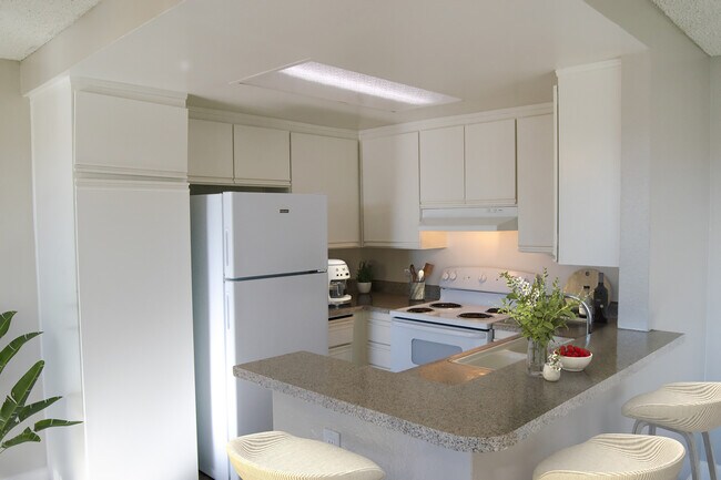 Foto del edificio - Summit Pointe Apartments