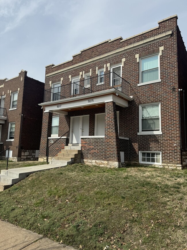 Front facade - 5015 S Broadway Ave