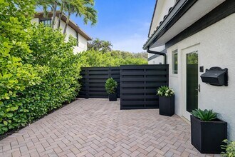 Building Photo - 1844 NE 26th Ave