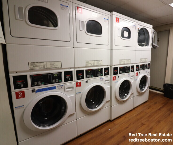 Building Photo - 238 Hemenway St