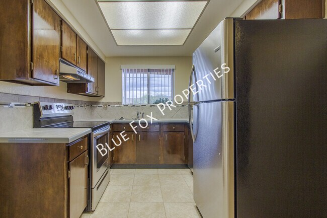 Foto del edificio - 2618 S Camino Seco