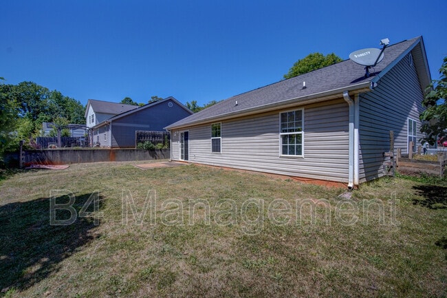 Building Photo - 416 Portifino Ct