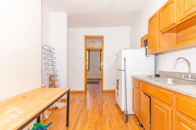 Building Photo - 655 Bushwick Ave