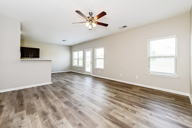 Building Photo - 175 Biscayne Terrace