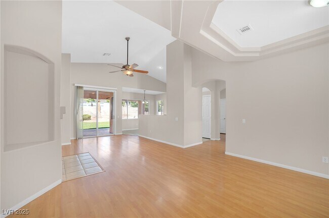 Foto del edificio - 2042 Hobbyhorse Ave