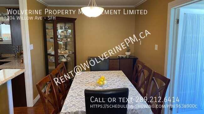 Photo du bâtiment - A beautiful home at the top of the hill, across the river from downtown