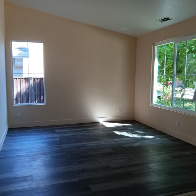 Foto del edificio - 4629 Palomino Way