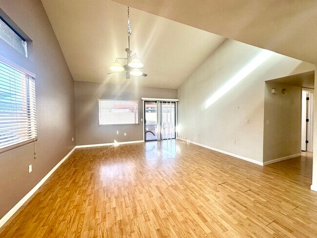 Building Photo - 7537 E Liana Dr