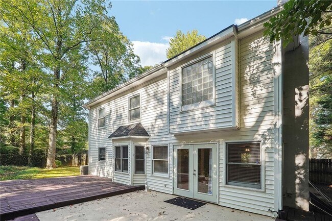 Foto del edificio - 515 Spring Gate Ln