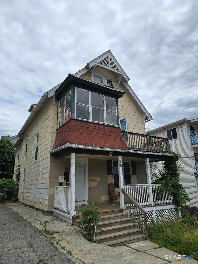 Building Photo - 128 Central Ave