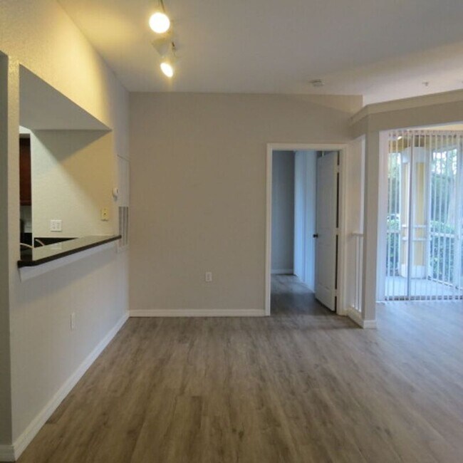 Foto del edificio - 5118 City St