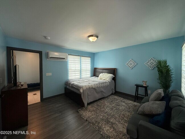 Foto del edificio - 133 W 6th St