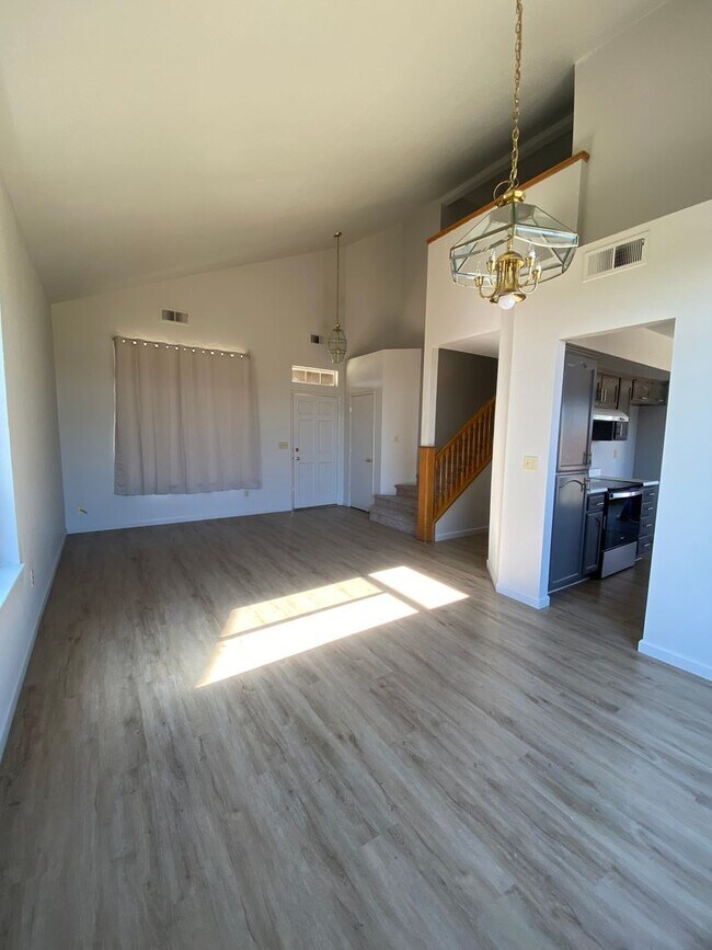 Building Photo - A Home Ready for You