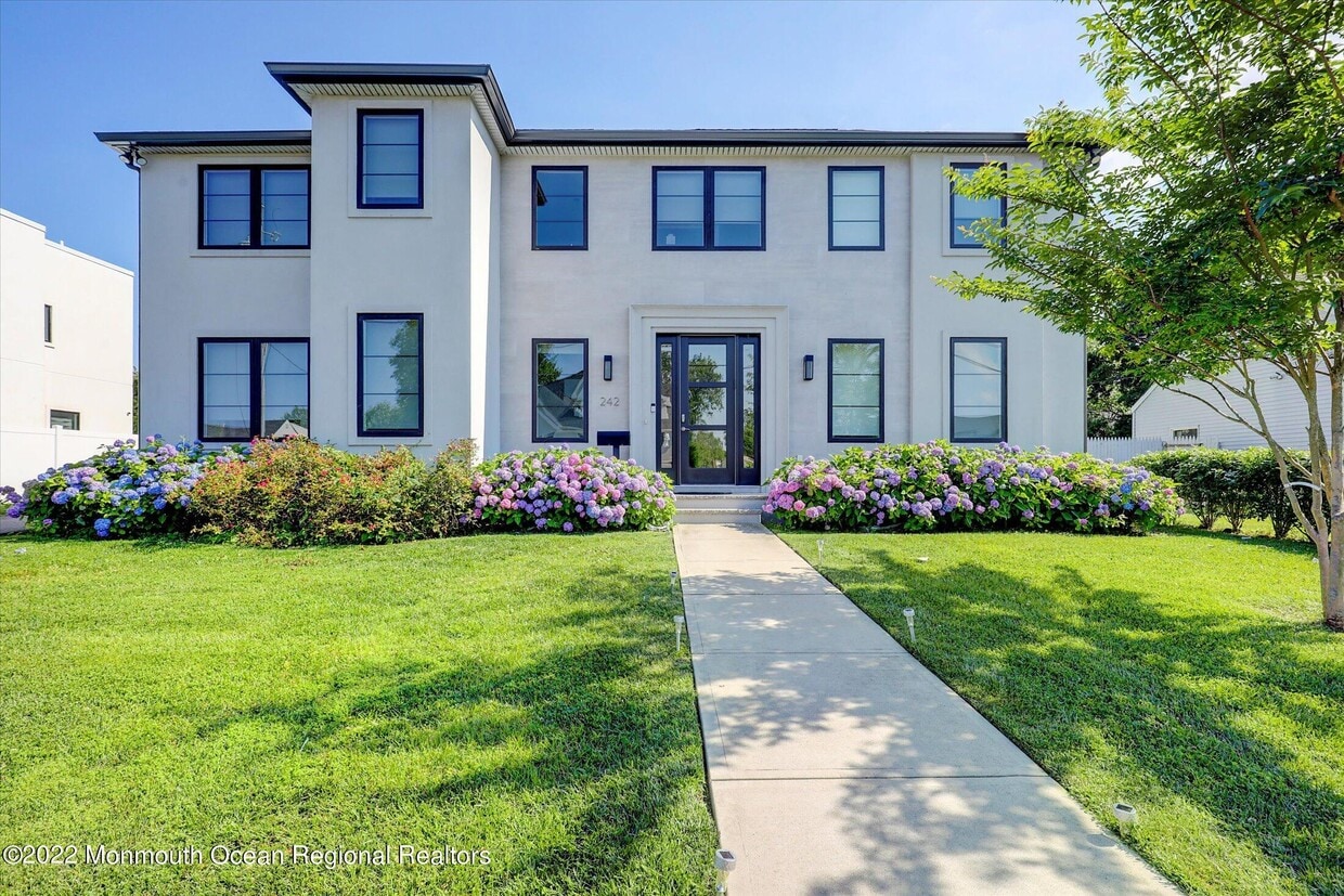 242 Cummings Ave, Long Branch, NJ 07740 House Rental in Long Branch