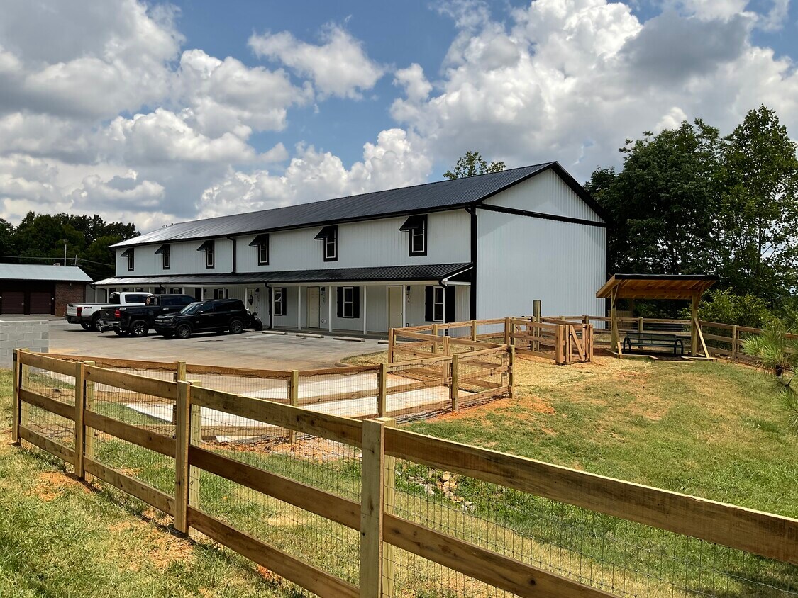 Foto principal - 2918 Montvale Rd