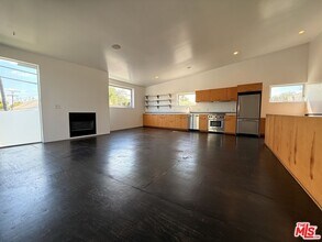 Building Photo - 1505 Linden Ave