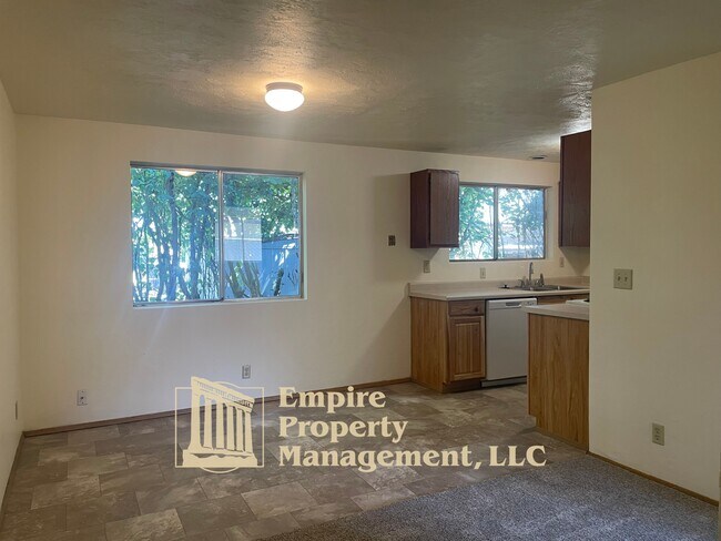 Foto del edificio - 1303 Waite St