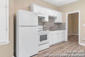 Foto del edificio - 931 W Rosewood Ave
