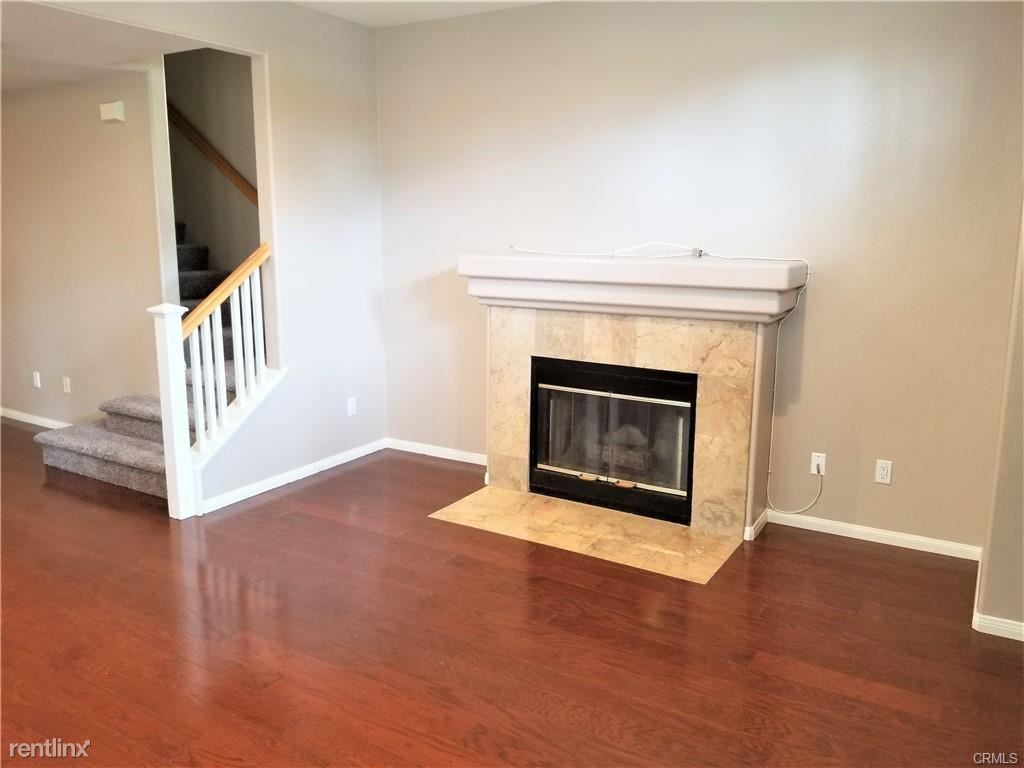 Primary Photo - 3 br, 2.5 bath House - 407 N Tremont St