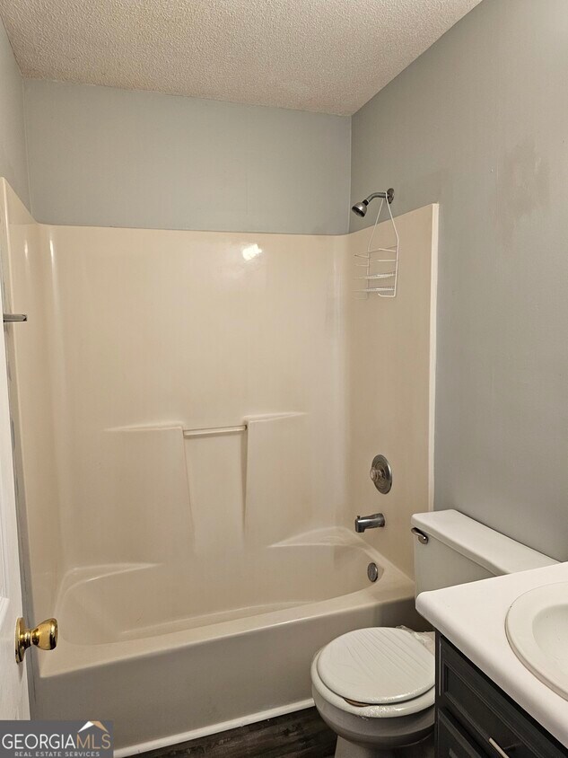 Building Photo - 230 19-219 Lanier Dr