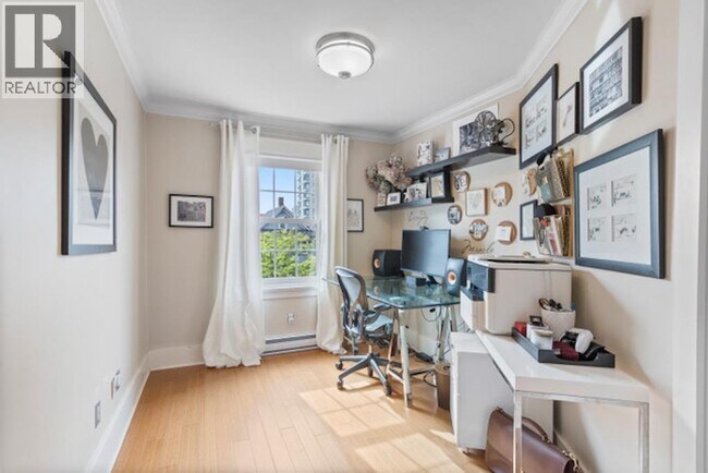 Photo du bâtiment - 136X W 7TH AVENUE
