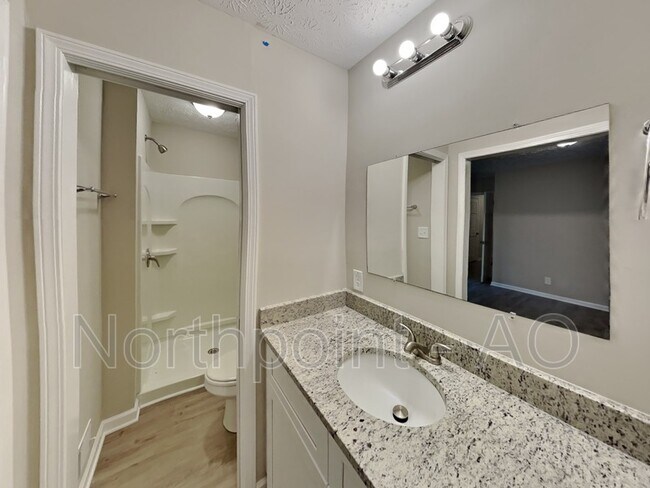 Building Photo - 6099 Labama Dr