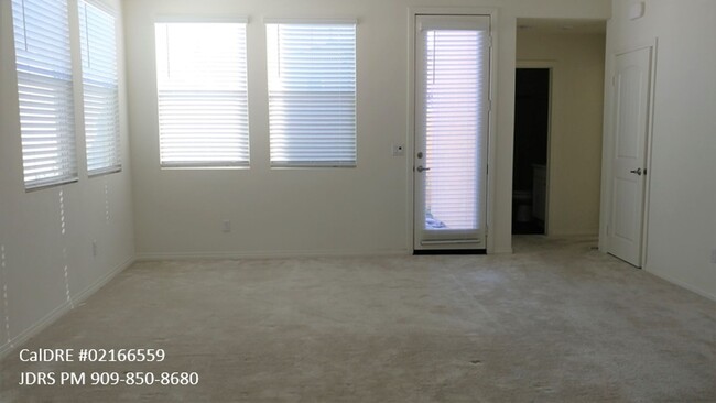 Building Photo - Eastvale 4 Bedroom Home