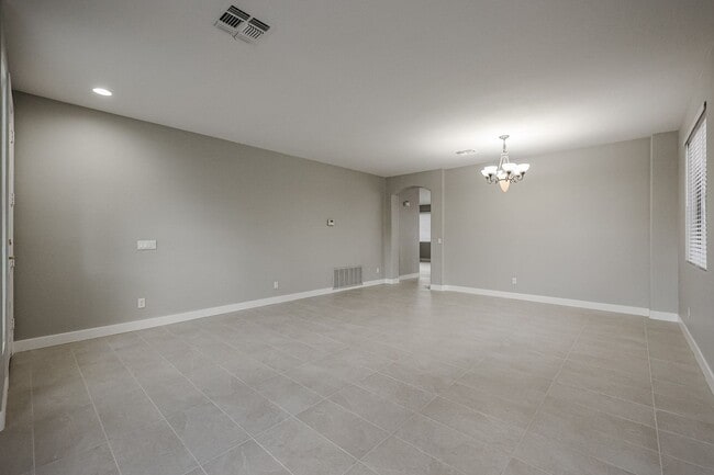Building Photo - COMING SOON! Location! Fully remodelled 4B...