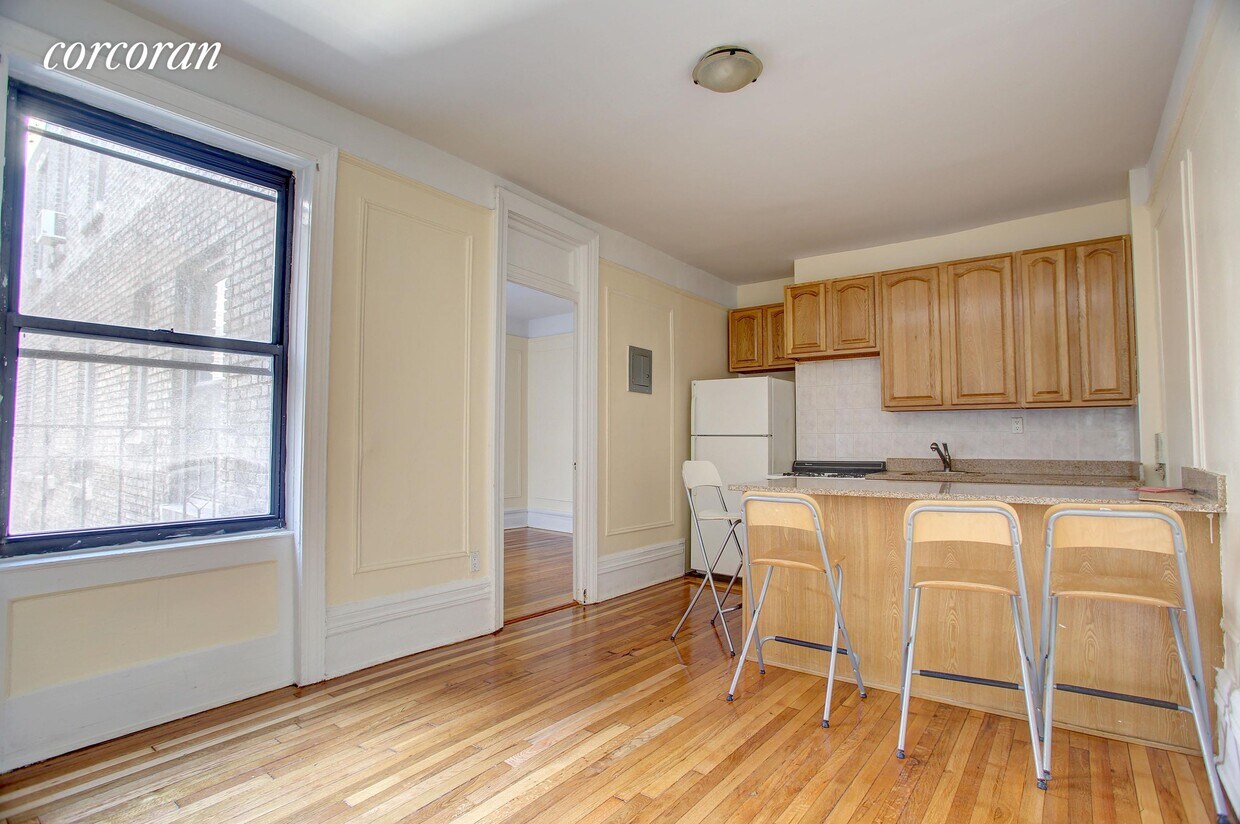 Primary Photo - 160 Claremont Ave