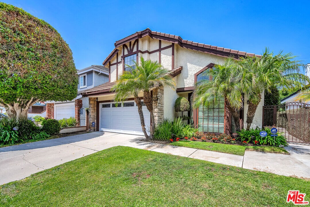 Foto principal - 7517 W 81st St