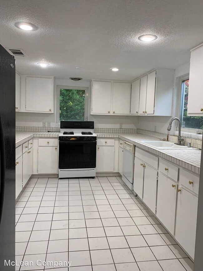 Foto del edificio - 3 br, 2.5 bath House - 123 W San Carlos Road