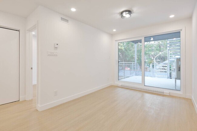 Photo du bâtiment - 141 Av. Duranceau