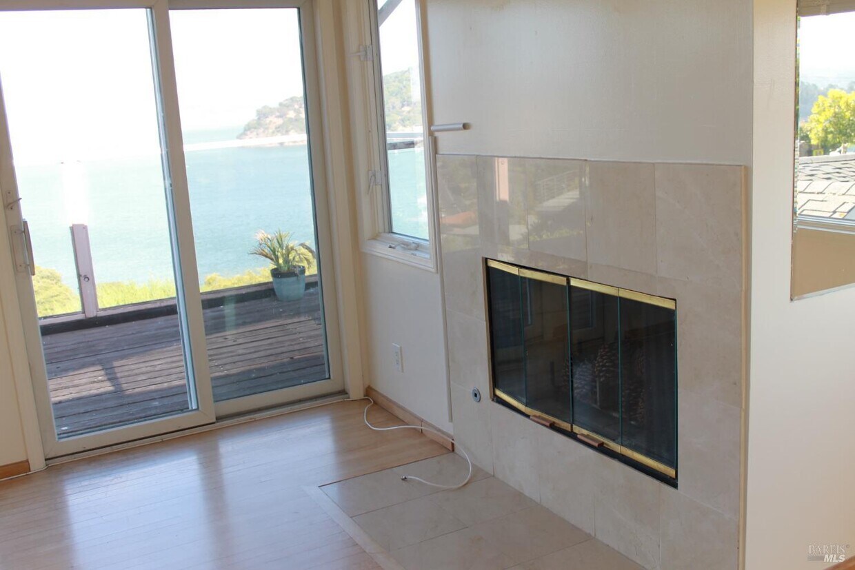 Foto principal - 230 Diviso St