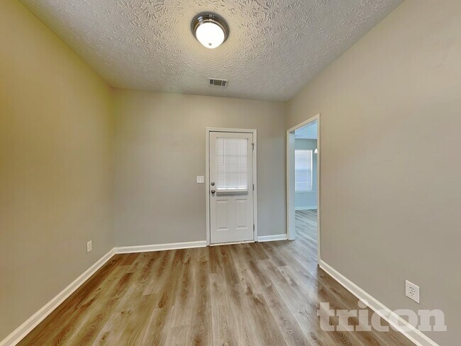 Foto del edificio - 1221 Brown's Country Ln