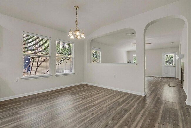 Foto del edificio - 5605 Bentsen Ln