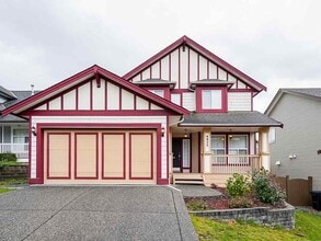 Building Photo - 6932 197B St