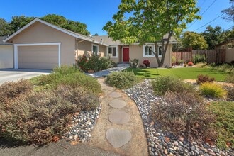 Building Photo - 2561 Cactus Ave