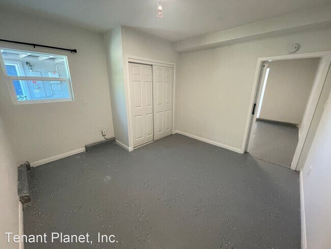 Building Photo - 1 br, 1 bath House - 9206-08 Pinkard Lane