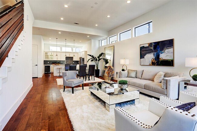 Foto del edificio - 3218 Crawford St