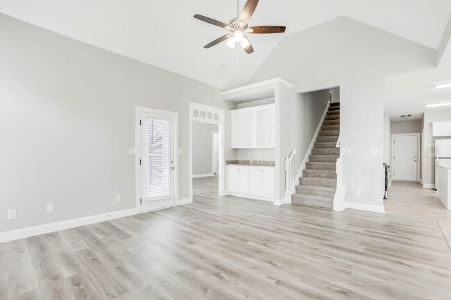 Building Photo - 1135 Rowanshyre Cir