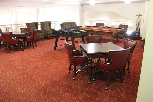 Building Photo - 2 Bedroom, 2 Bathroom unit available for l...