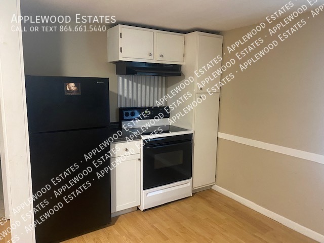 Foto del edificio - 591 Cothran Creek Rd