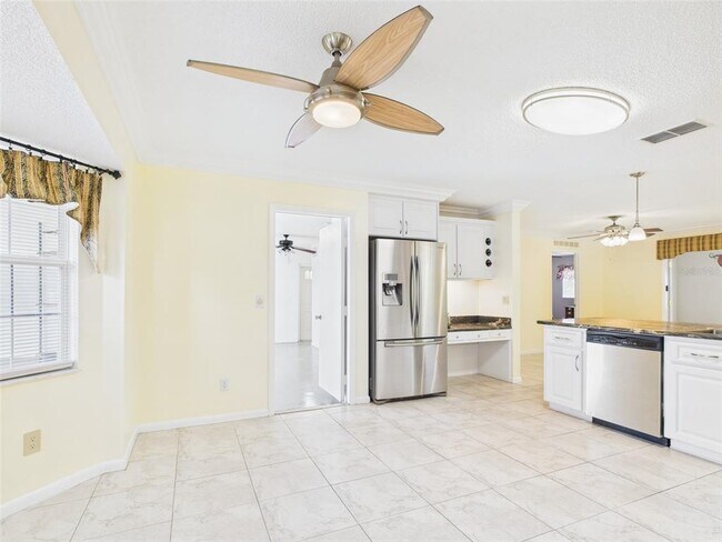 Foto del edificio - 9679 SW 99th Ave