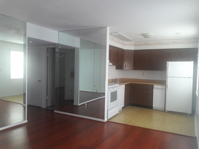 Foto del edificio - 2001 Fort Davis St SE