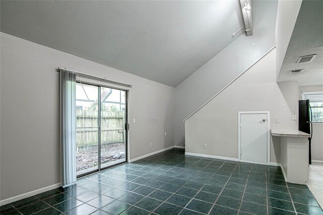 Building Photo - 26620 Primrose Ct