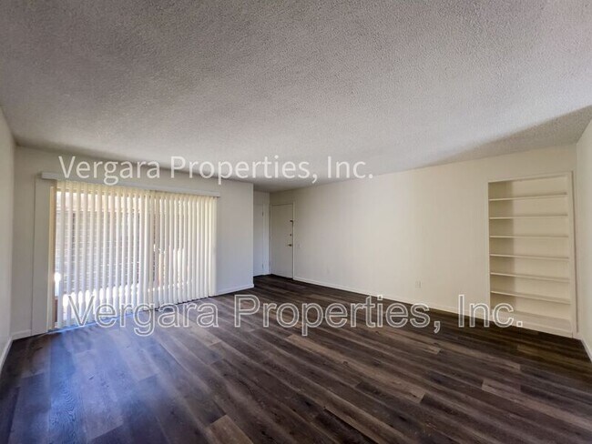 Foto del edificio - 2513 Ruhland Ave