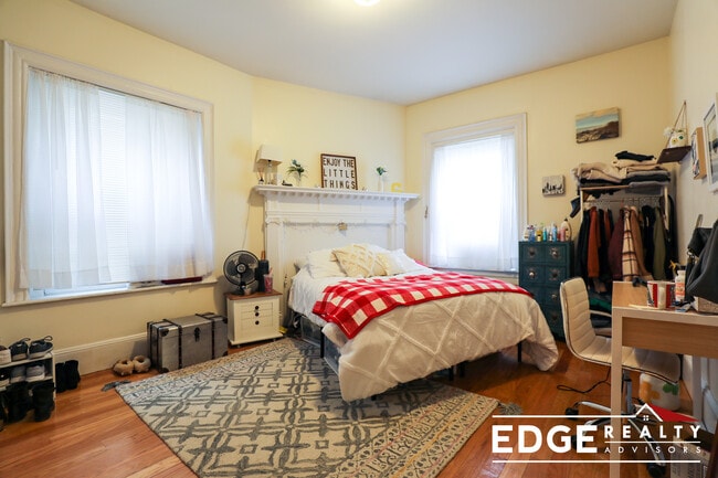 Foto del edificio - 12 Sutherland Rd