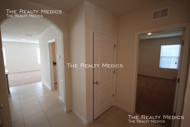 Foto del edificio - 5732 Lakeside Landings Blvd